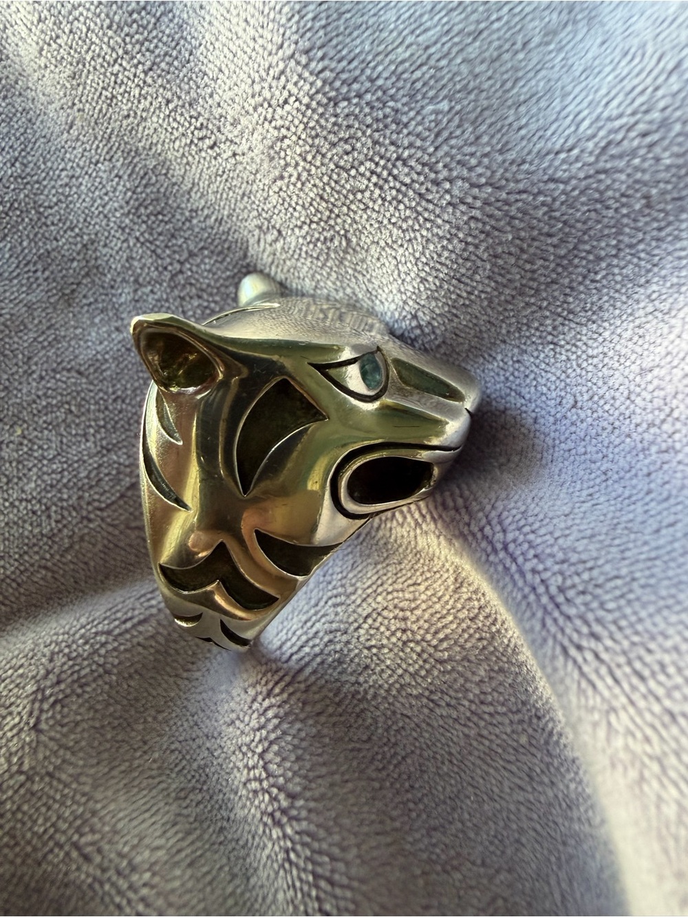 John Hardy Heavy Silver Panther Head Ring with Blue Sapphire Eyes - Size 7 - Picture 3 of 5